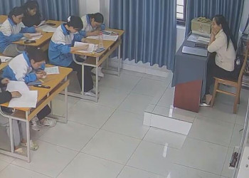 I am not sure if she is in nylon 13