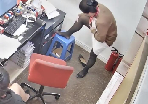 Our jewelry store hostess shoeplay queen in black nylon today!