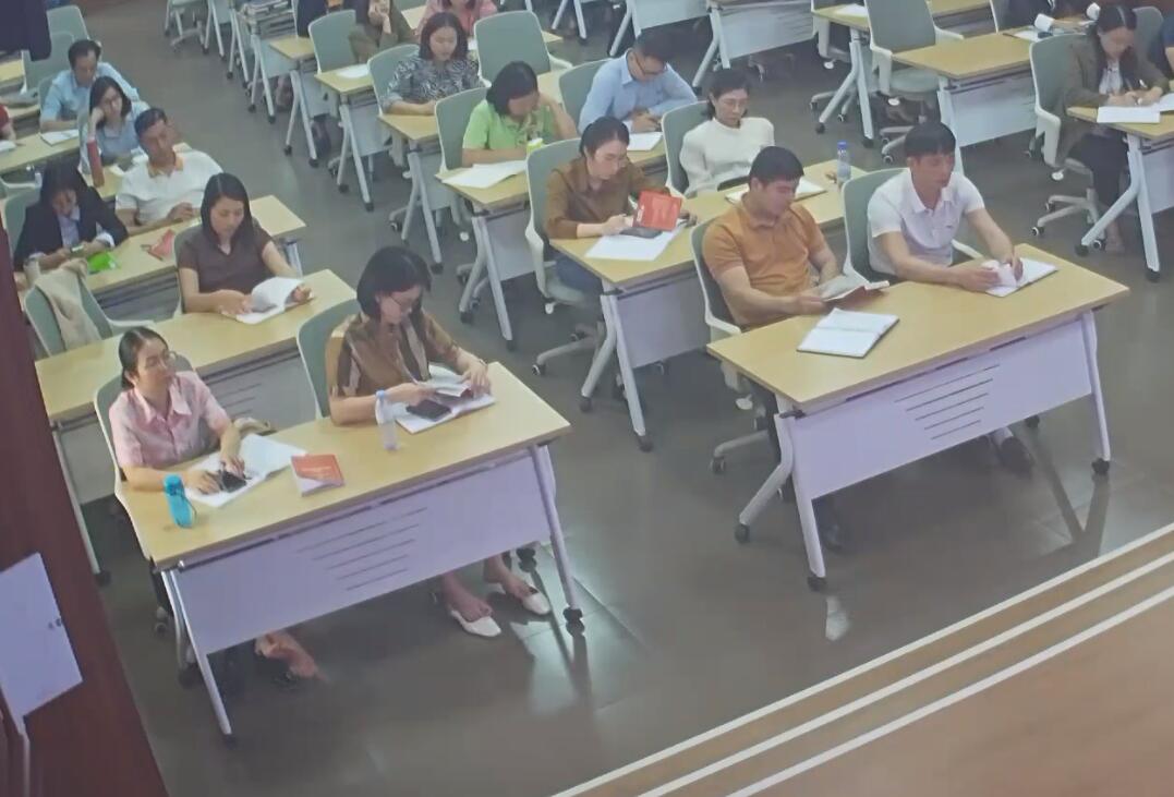 I wish she in nylon next time 9