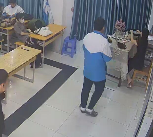 I am not sure if she is in nylon 5