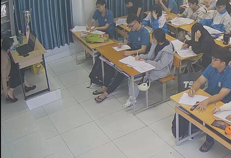 Even the lace-up shoes ,still playable!