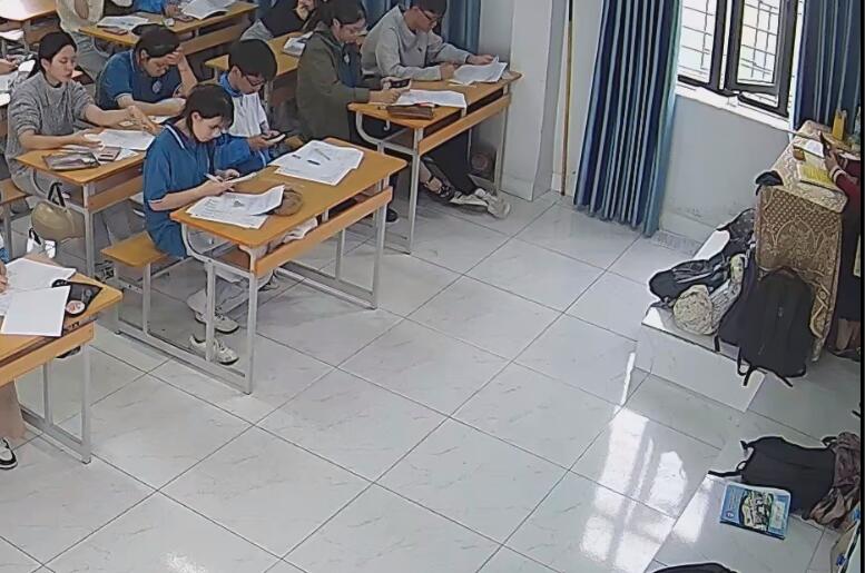 I wish she in nylon next time 27