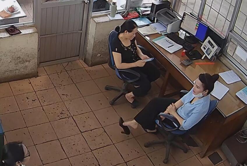 The office lady in blue uniform great dangling shoeplay in office