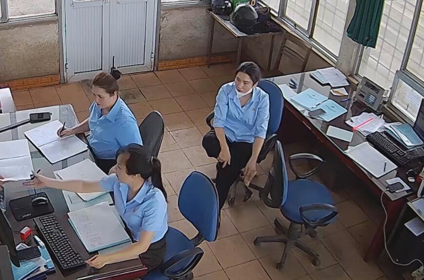 The office lady in blue uniform great dangling shoeplay in office 4