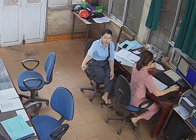 The office lady in blue uniform great dangling shoeplay in office 11