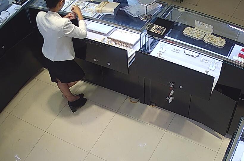 They'll be wearing stockings in two weeks 2